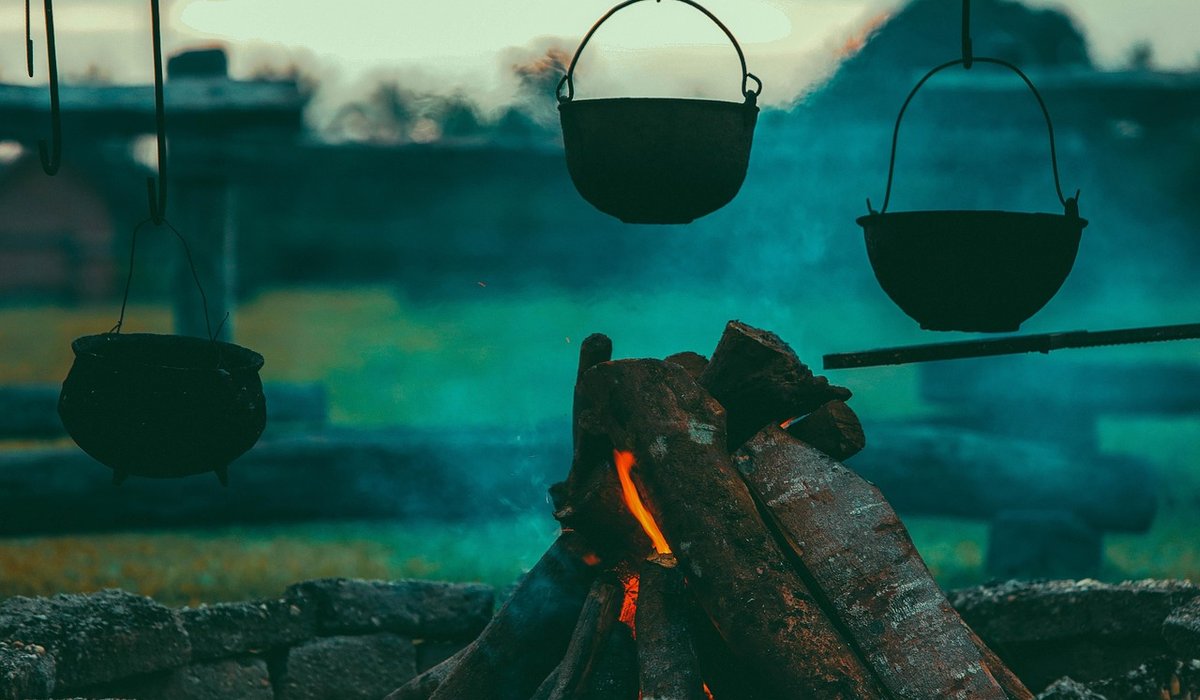 How to Bake Flatbreads on a Campfire Griddle
